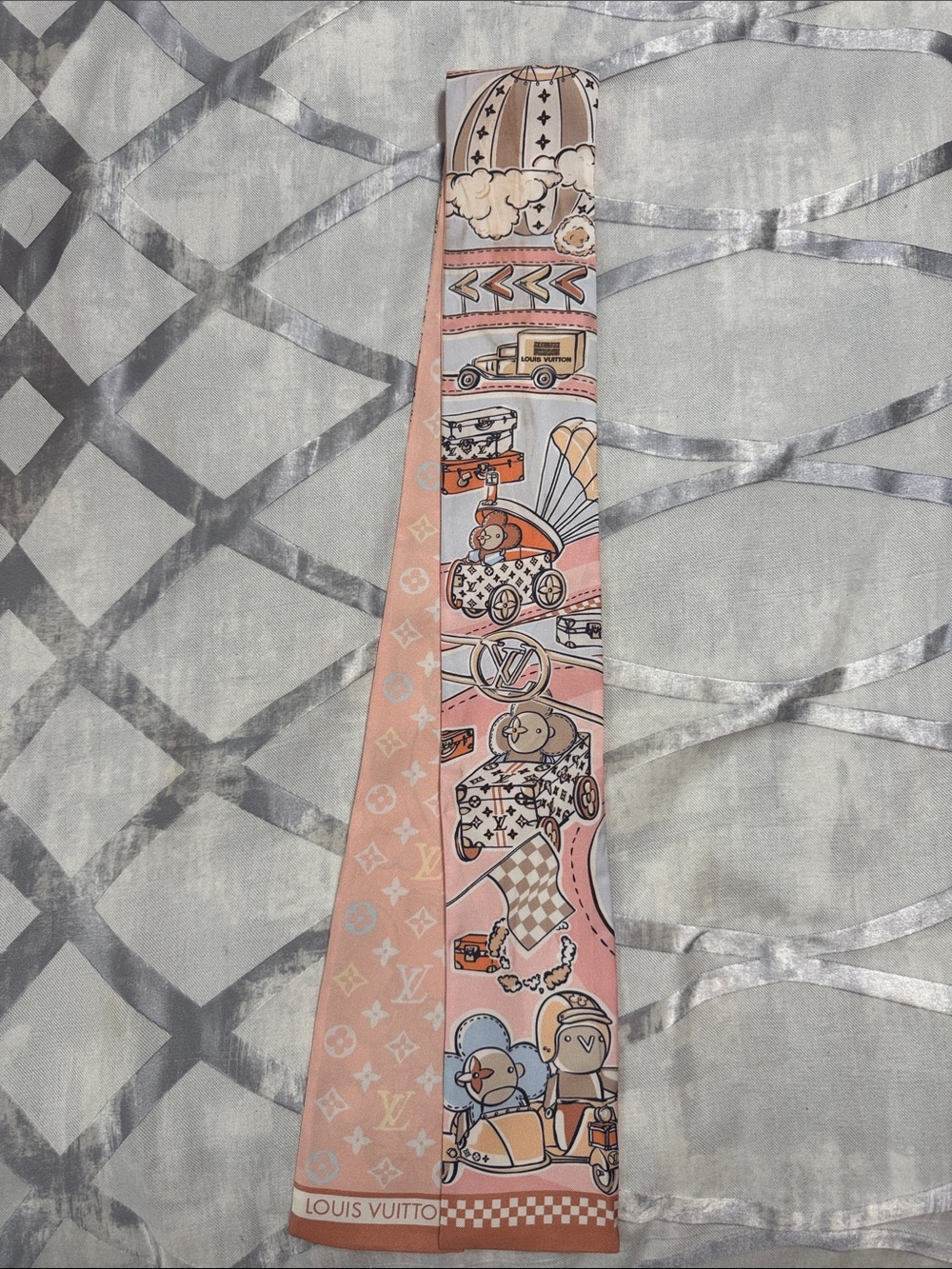 Louis Vuitton Pink and Beige Printed Silk Twilly